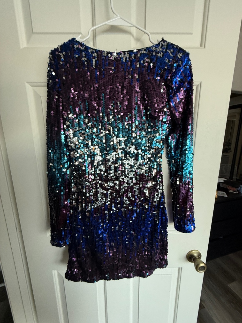 Sequin Cutout Bodycon Dress L/S